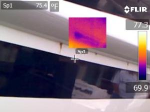 "Picture in Picture" thermal imaging on trapped water near the chine on a fiberglass power boat.